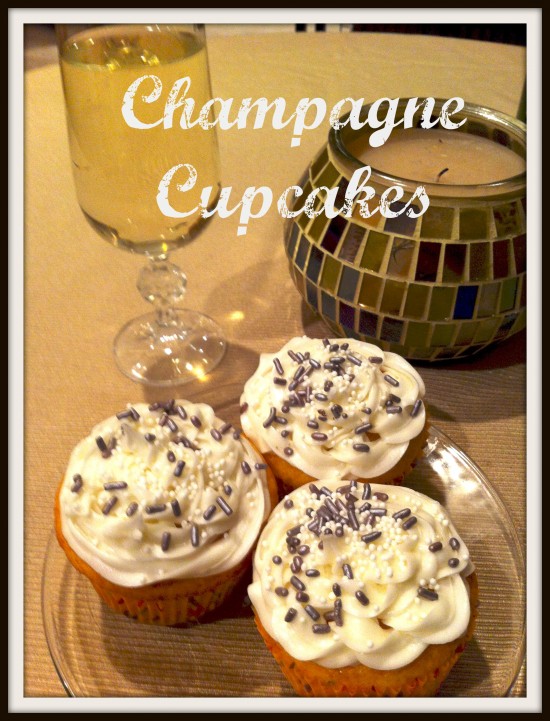 festive cupcakes, cupcakes with champagne, champagne and cupcakes