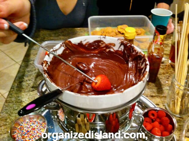 Chocolate fondue recipe