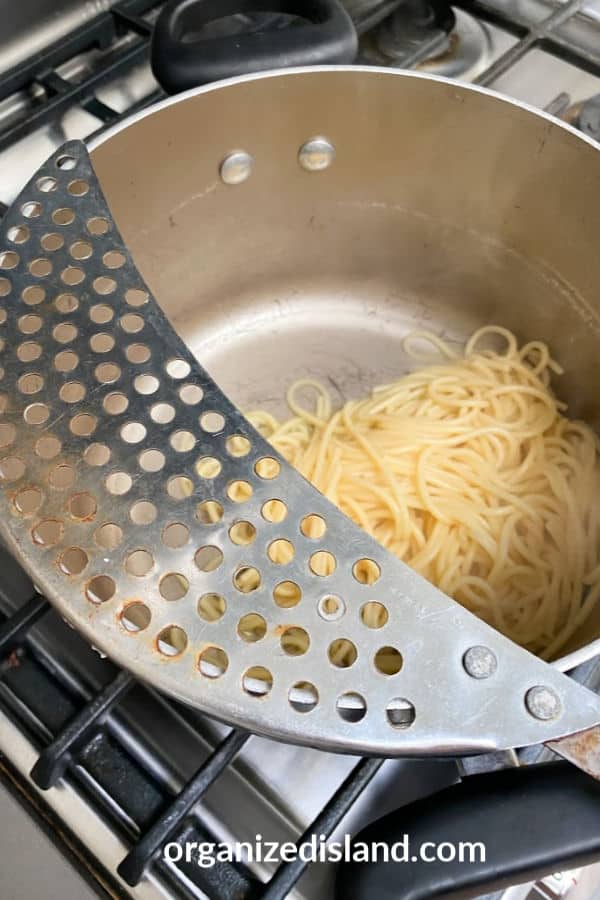 Making spaghetti