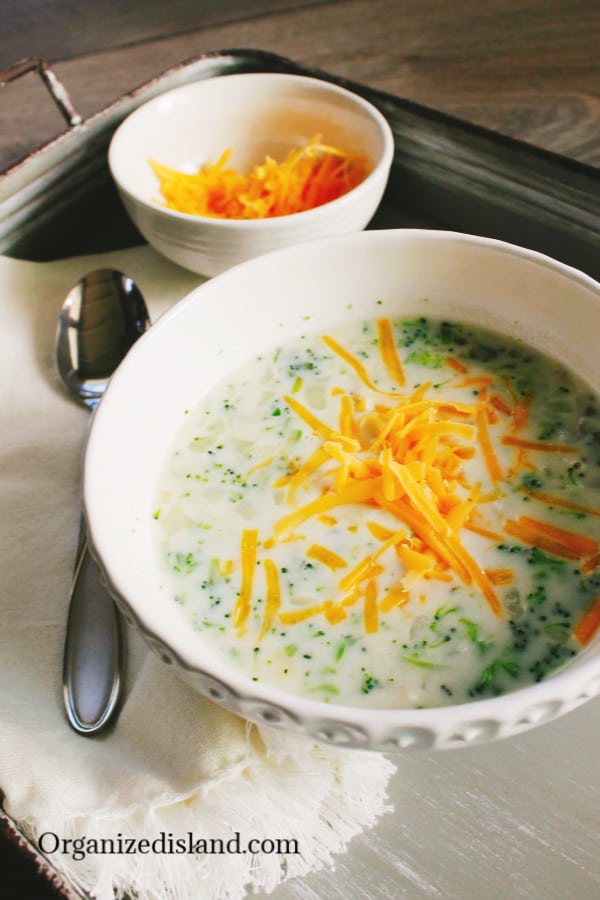 Easy Broccoli Cheese Soup