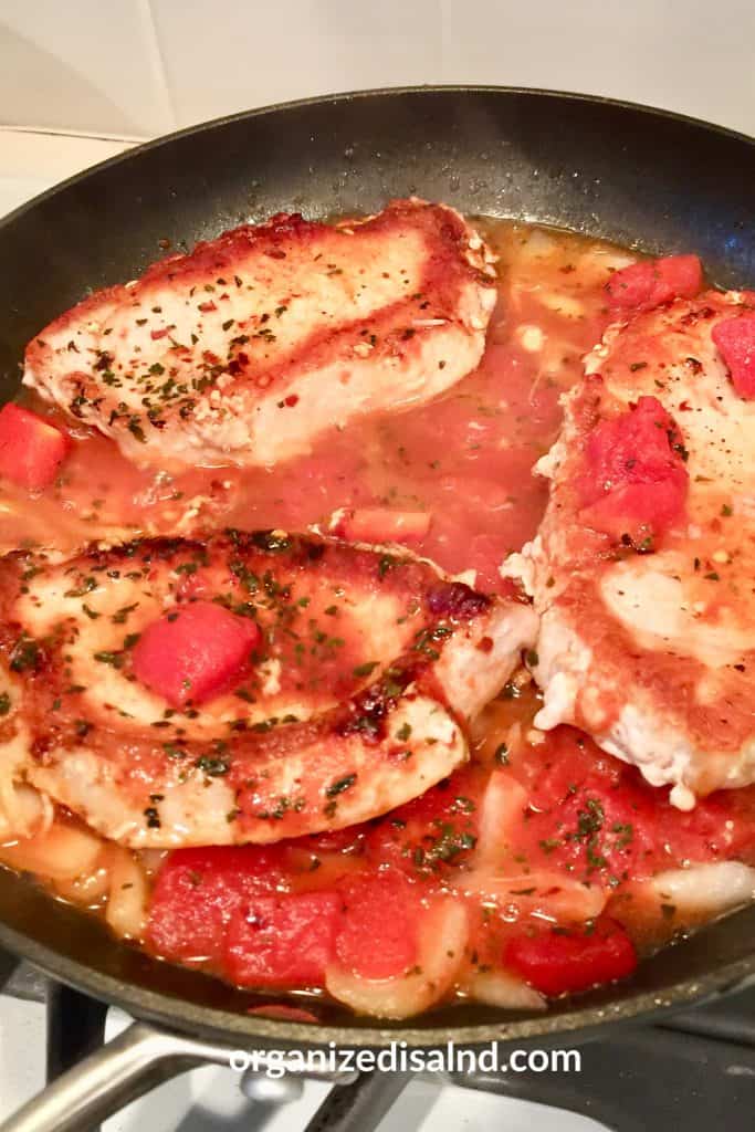 Pork Chops with Tomatoes