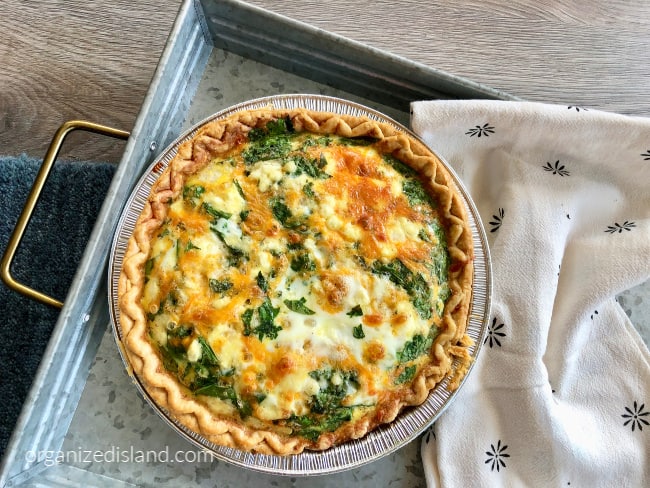Baked spinach and feta quiche