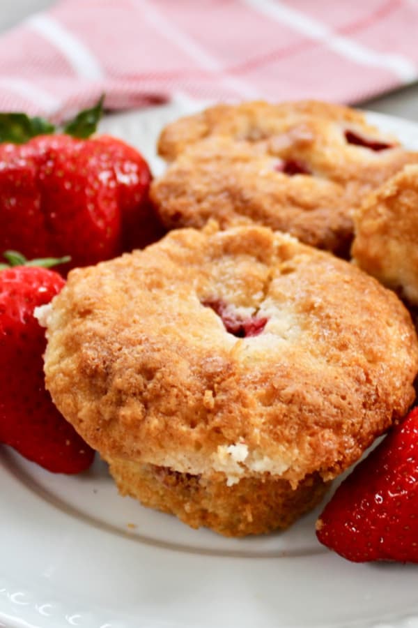 How to make strawberry muffins