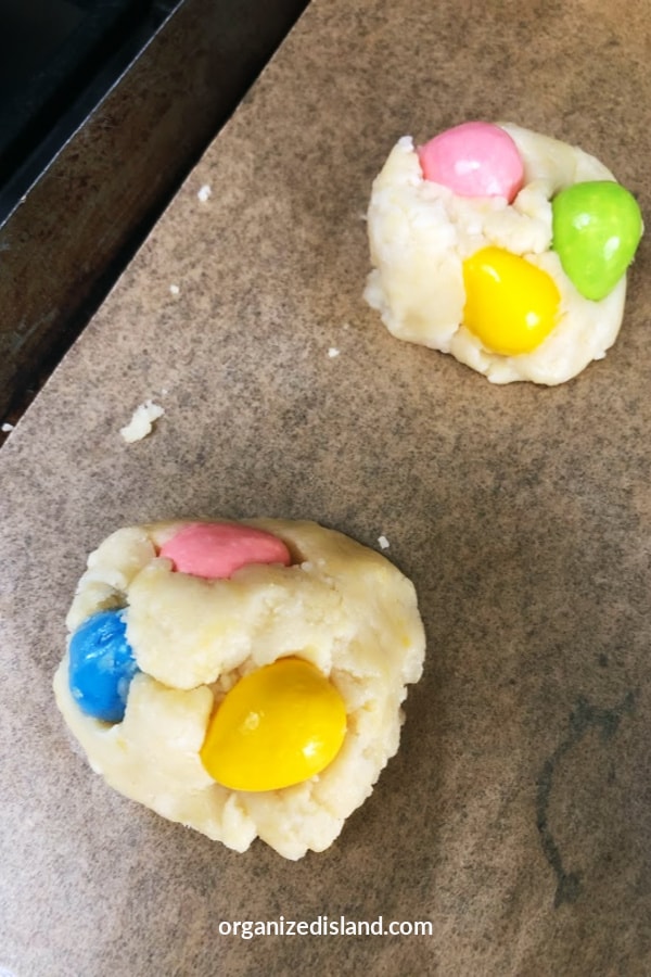 If you are looking for a really simple Four ingredient Easter Cookies recipe, I have one for you today. These are so good - fluffy and soft with bits of toffee in them. But that is not all, the best thing is that this cookie is made with just four ingredients!