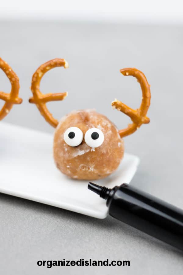 How to make Rudolph Donut holes