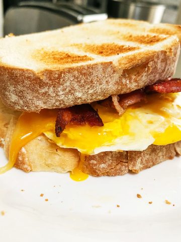 Egg Breakfast Sandwich