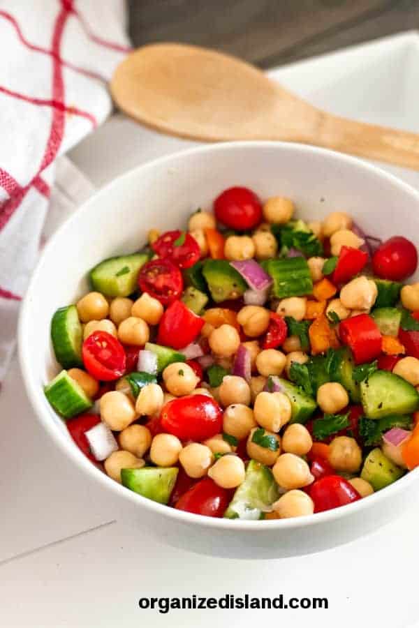 Easy Chickpea Salad Recipe