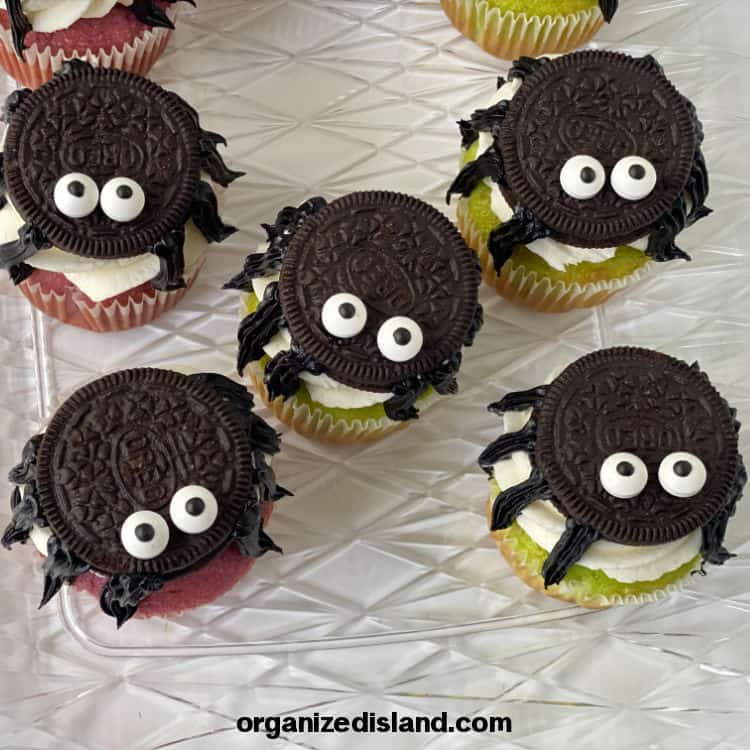 oreo spider cupcakes