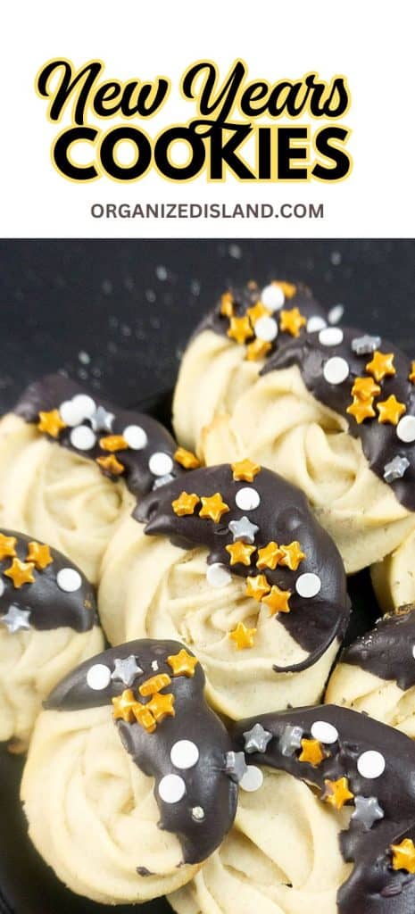 Black and gold New Years Cookies.