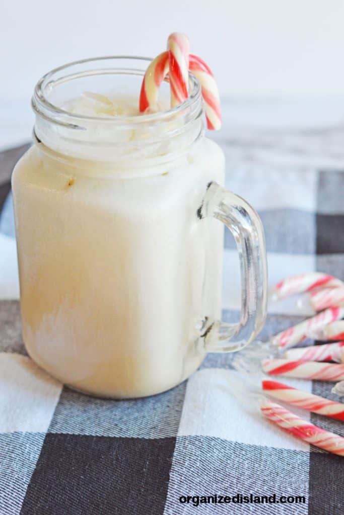 Peppermint White Russian Holiday Drink