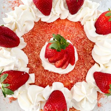 Strawberry Crunch Cheesecake Recipe