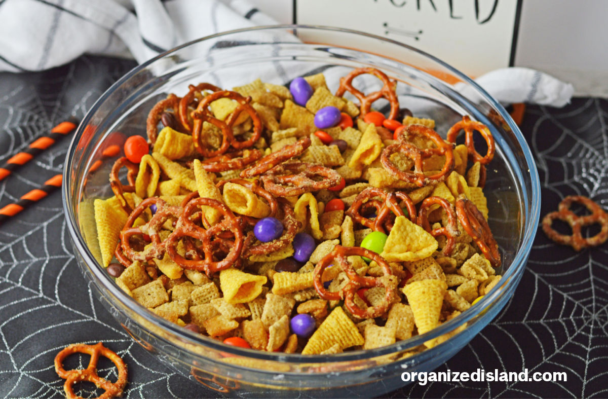 Halloween Chex Mix