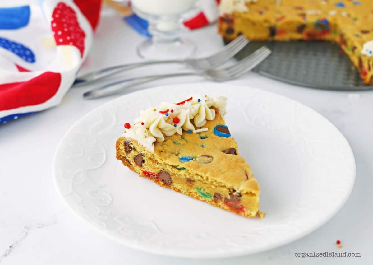 USA Flag Chocolate Chip Cookie Cake - Maggie & Molly's Bakery