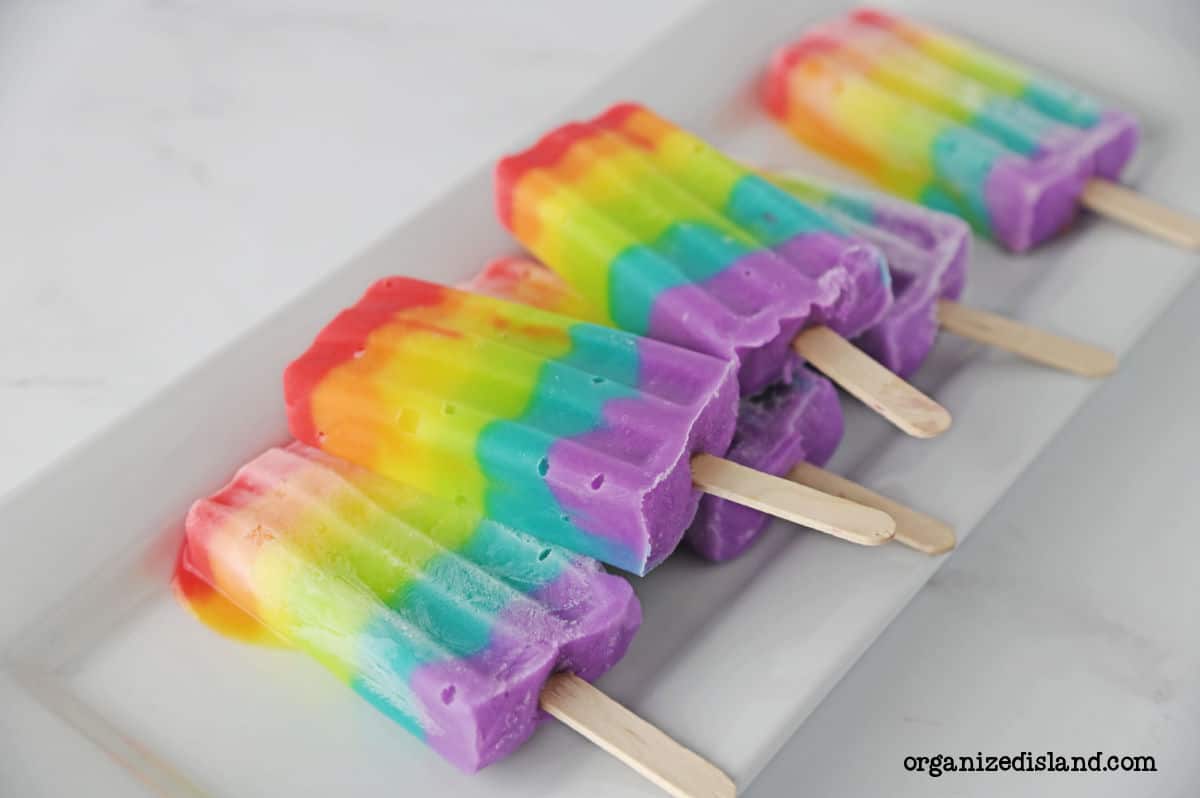 Easy Rainbow Popsicles Recipe - Organized Island