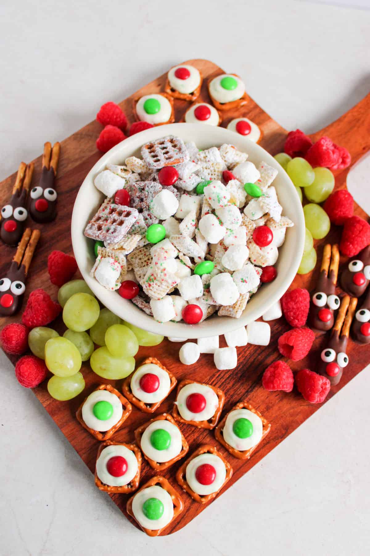 How to Make a Christmas Candy Board