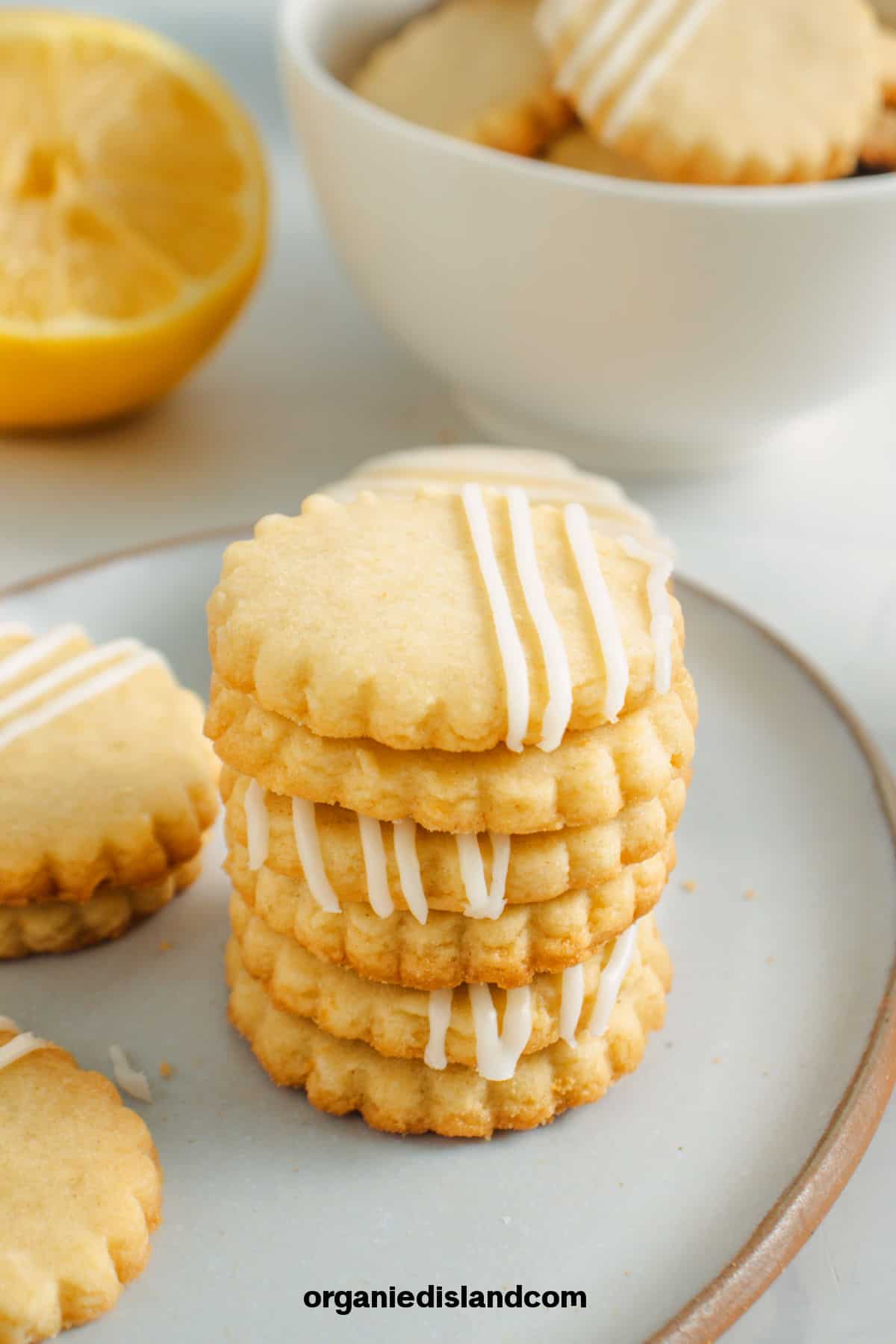 Easy Lemon Shortbread Cookies