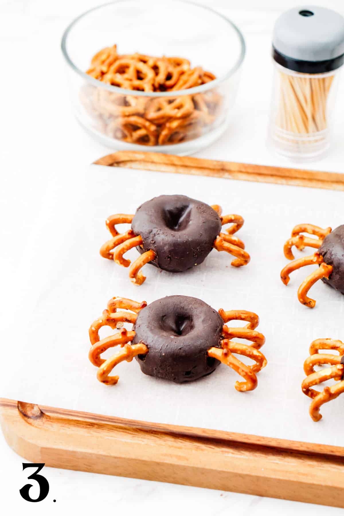 How to Make Mini Donut Spiders Step 3