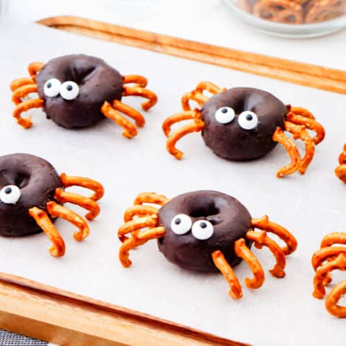No Bake Mini Donut Spiders