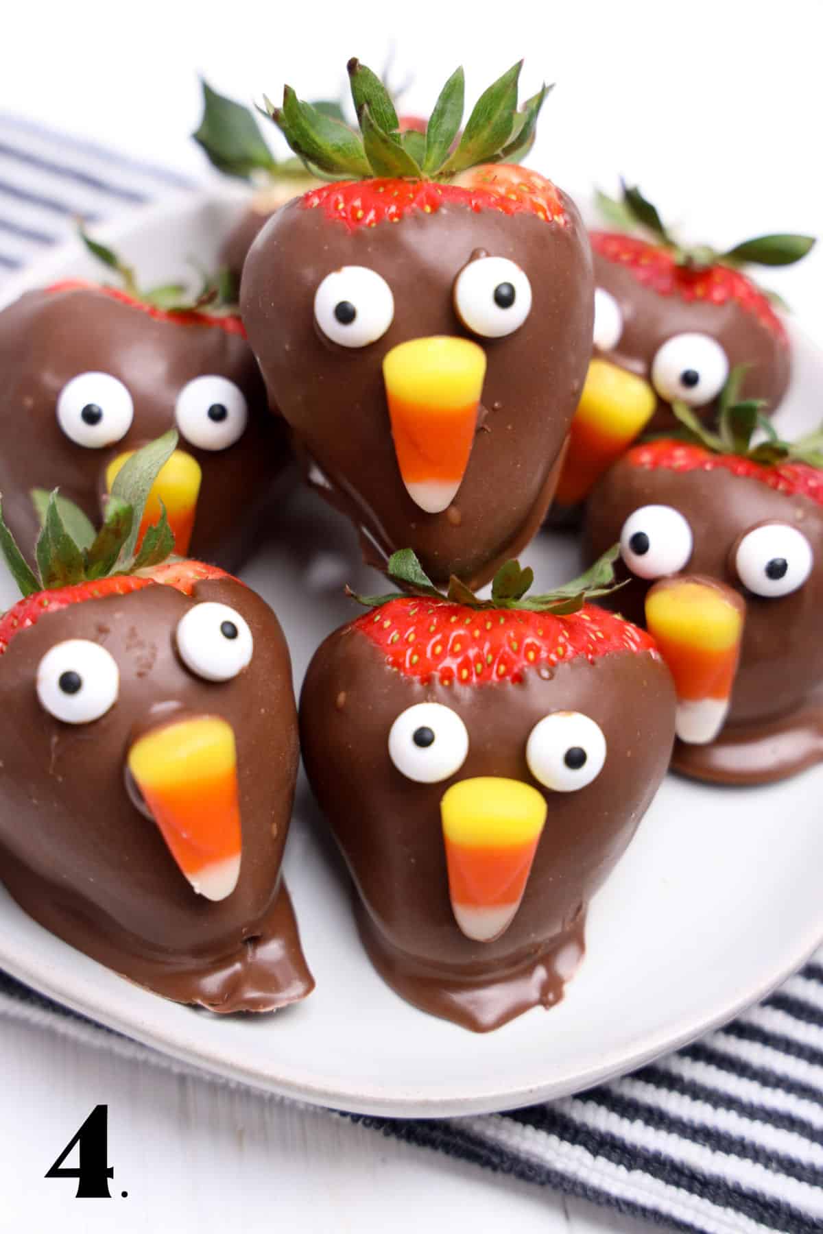 How to Make Turkey Strawberries Step 4
