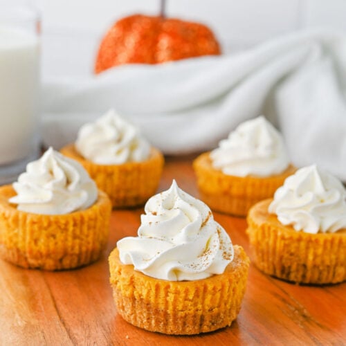 Easy Mini Pumpkin Cheesecakes