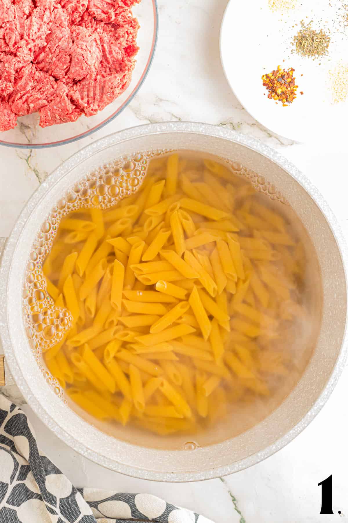 How to Make Ground Beef and Pasta Bake Step 1