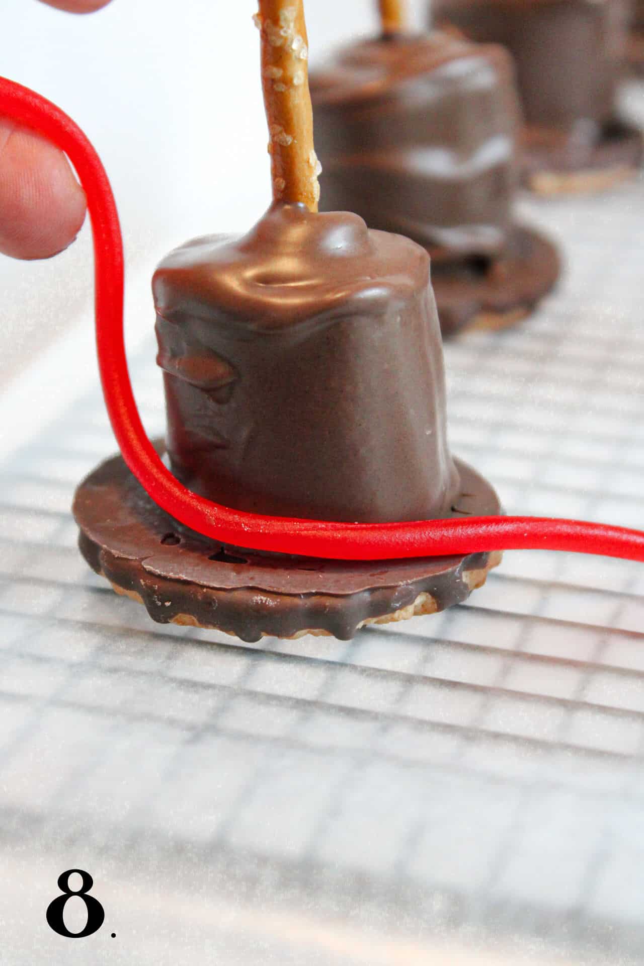How to Make Pilgrim Hat Cookies Step 8