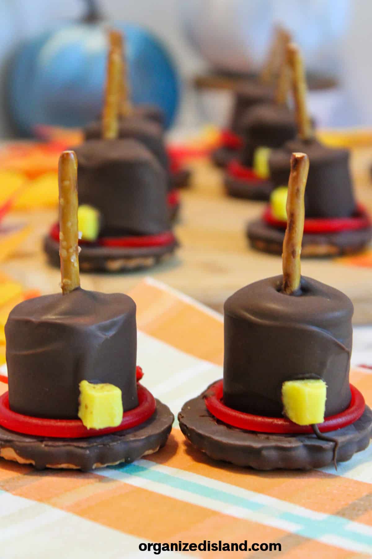 Pilgrim Hat Cookies
