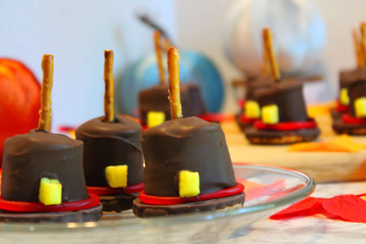 Pilgrims Hat Cookies Landscape