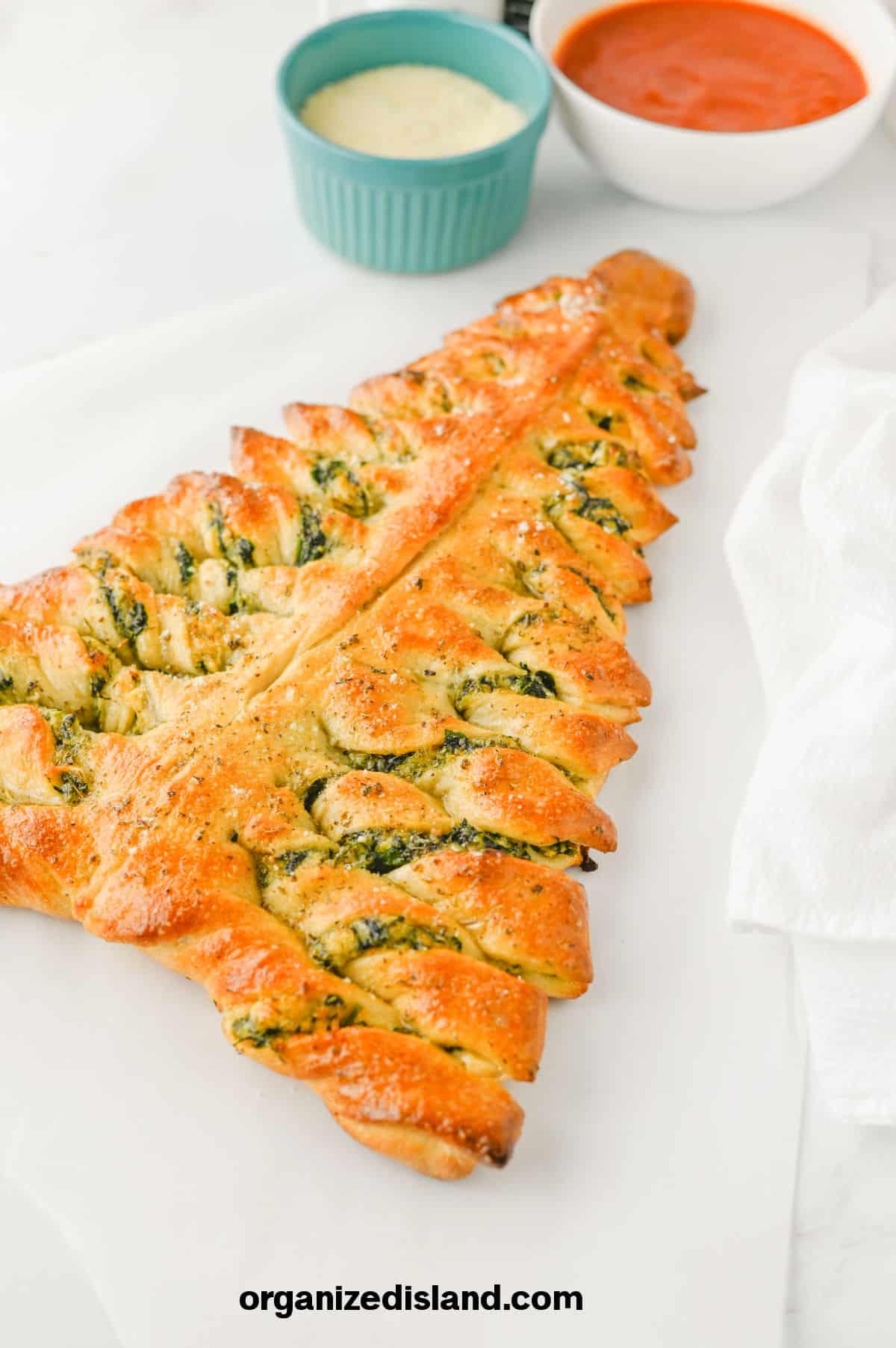 2Pull Apart Spinach Dip Christmas Tree