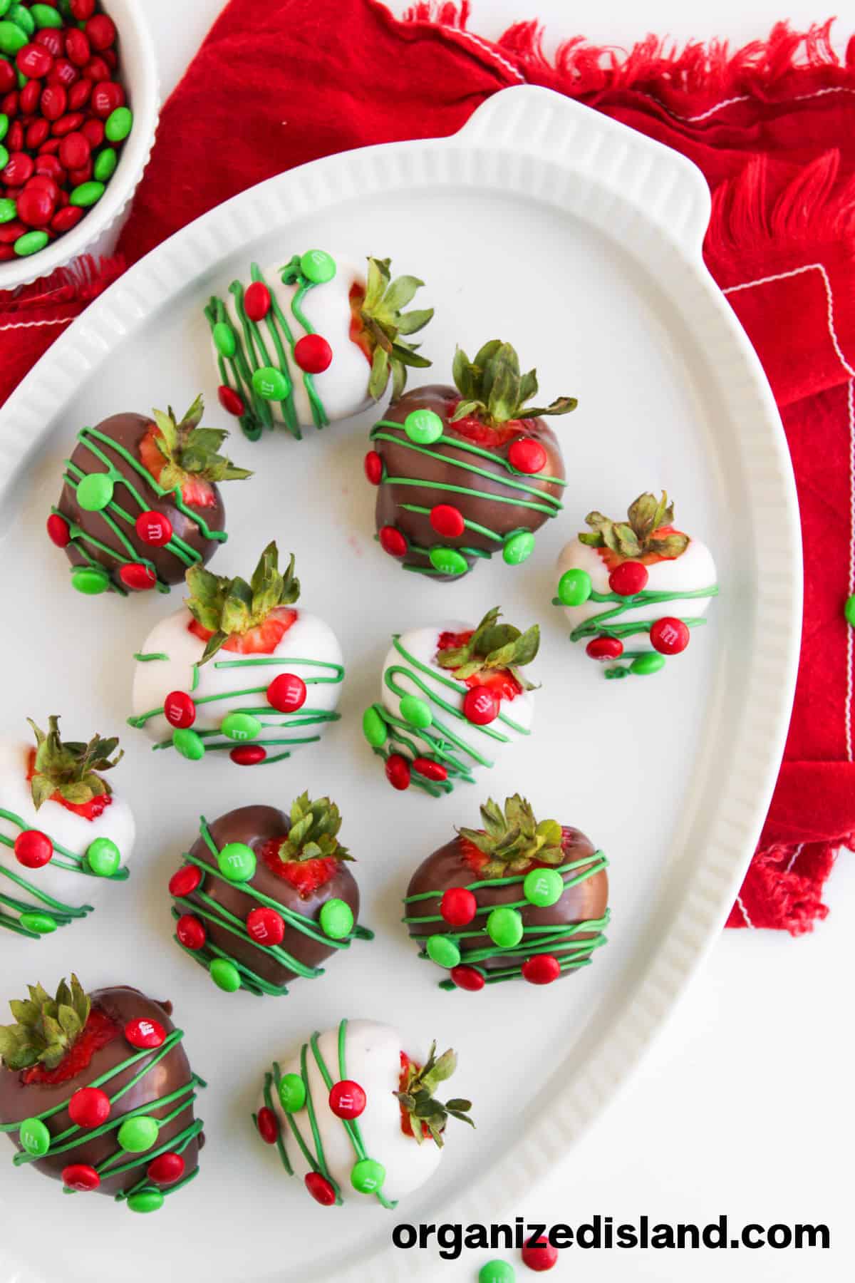 Christmas Chocolate Covered Strawberries Recipe