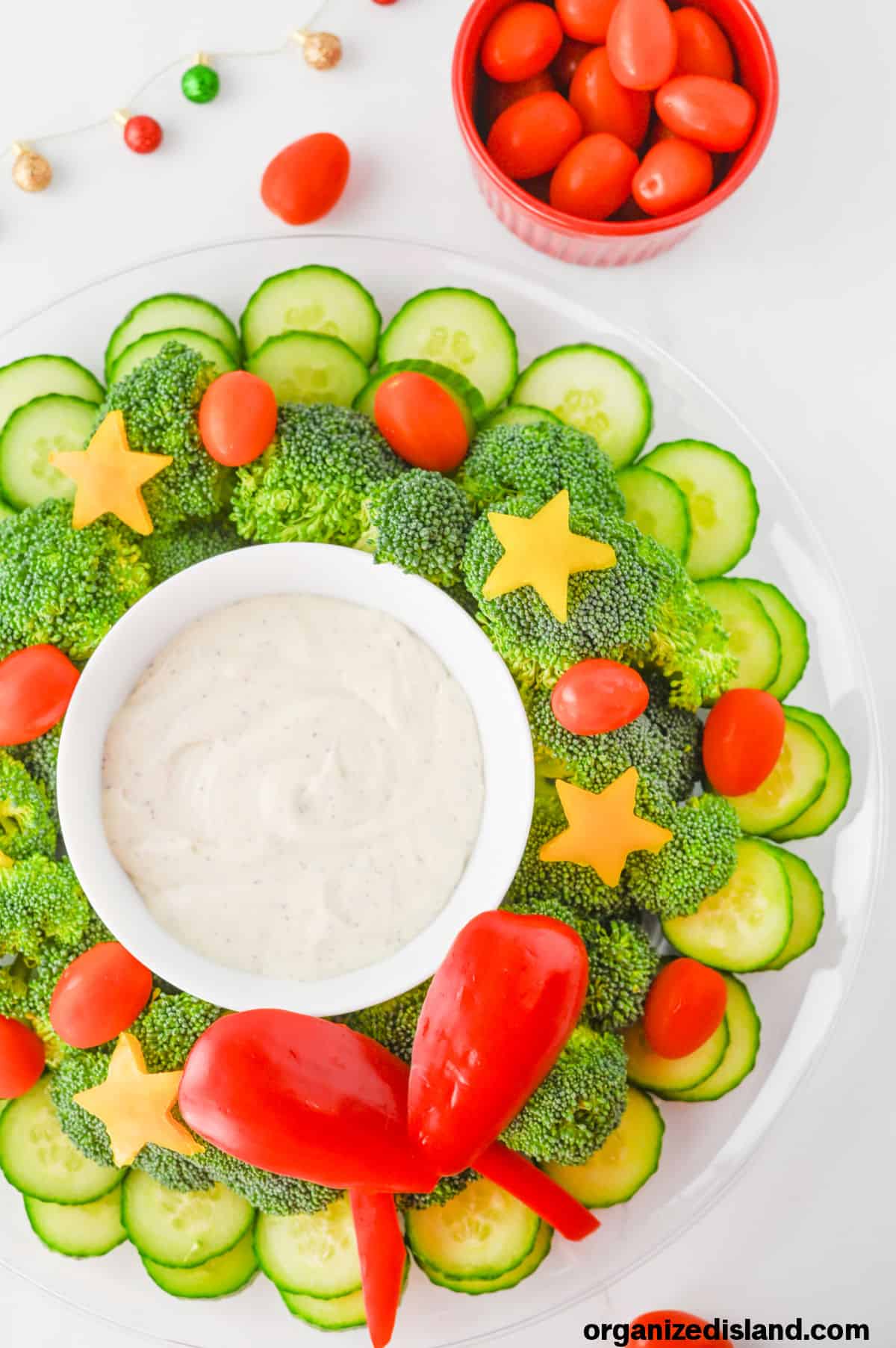 Christmas Wreath Veggie Tray