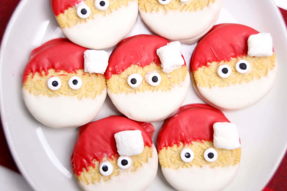 Easy Santa Oreos