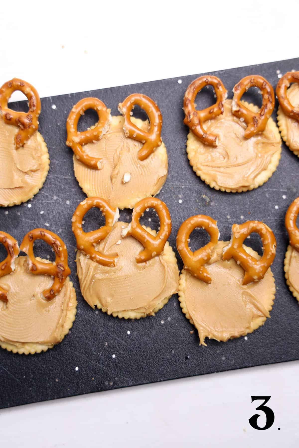 How to Make Reindeer Christmas Crackers Step 3