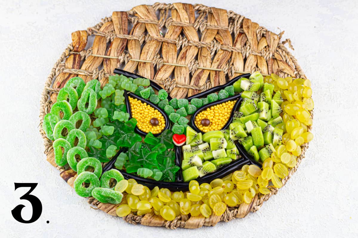 How to Make A Grinch Charcuterie Step 3