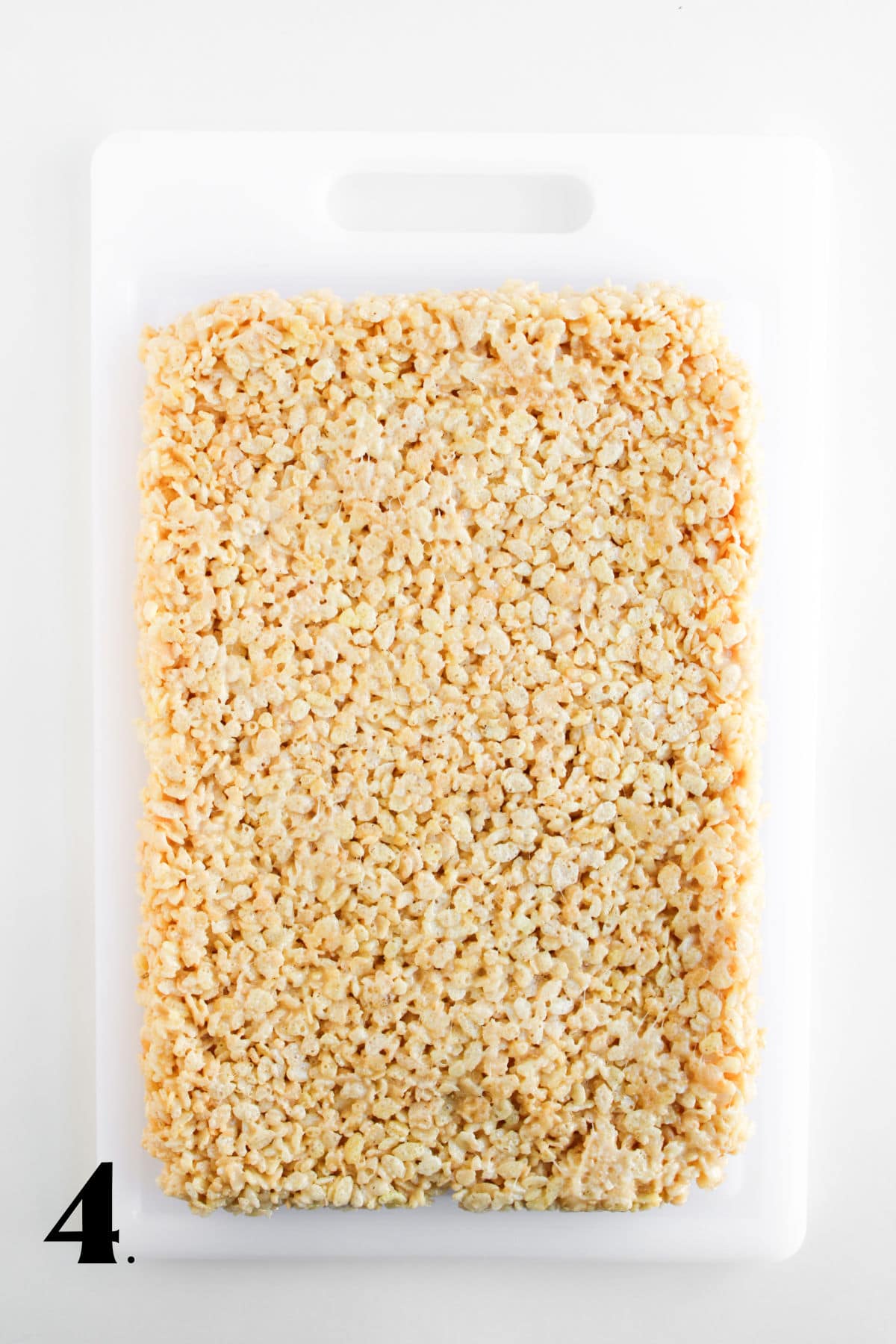 How to Make Christmas Rice Krispie Treats Step 4