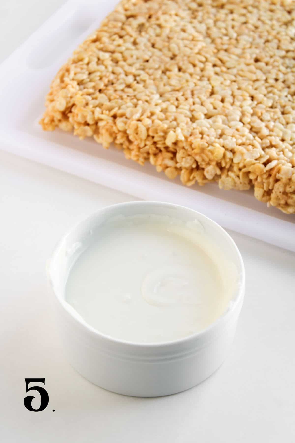 How to Make Christmas Rice Krispie Treats Step 5