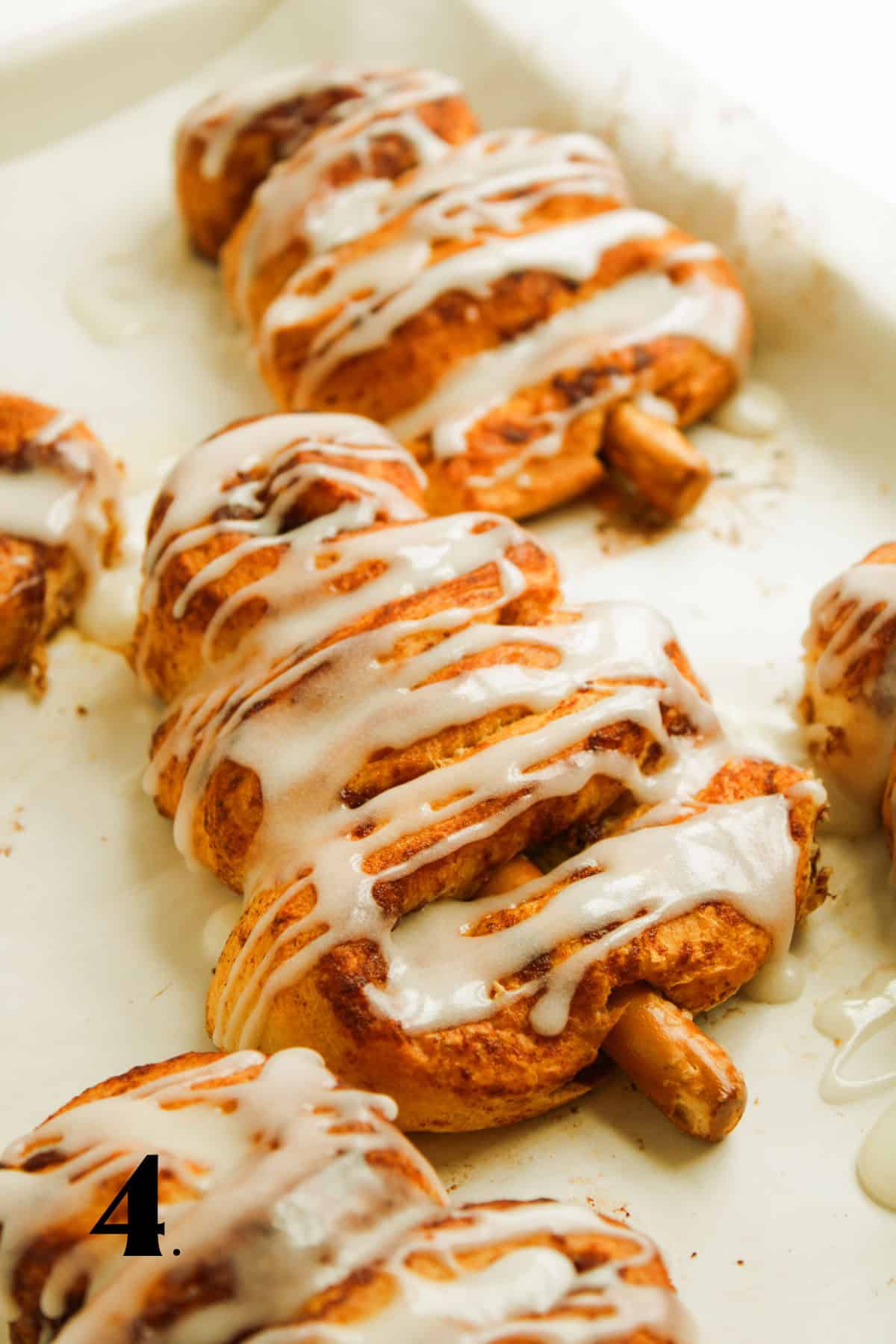 How to Make Christmas Tree Cinnamon Rolls Step 4