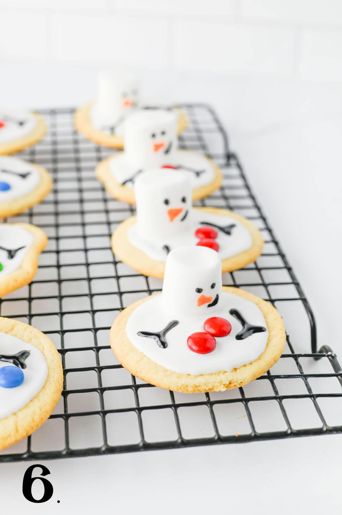 How to Make Melted Snowman cookies Step 5 (1)