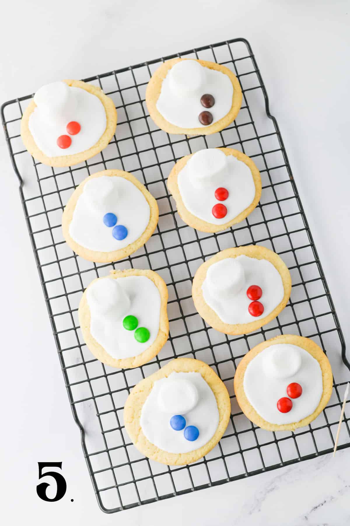 How to Make Melted Snowman cookies Step 5