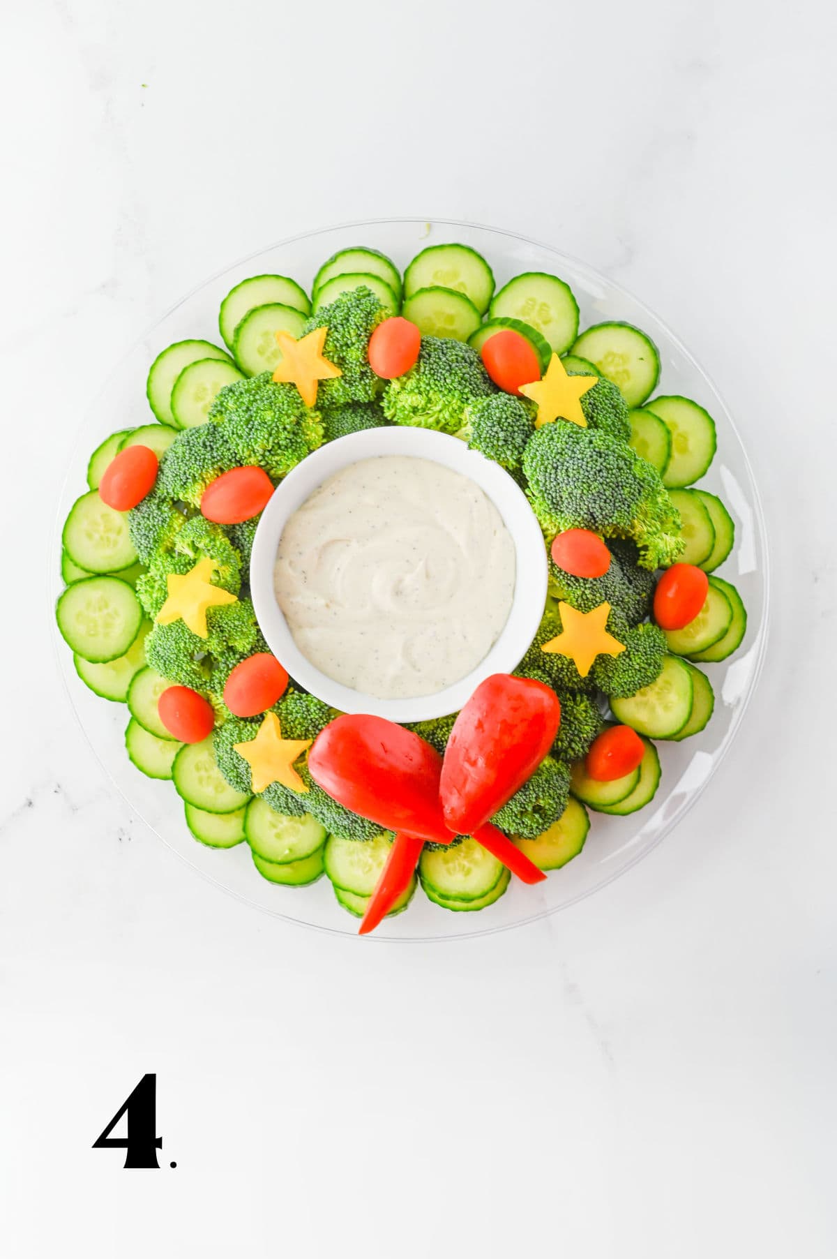 How to Make a Christmas Wreath Veggie Tray Step 4