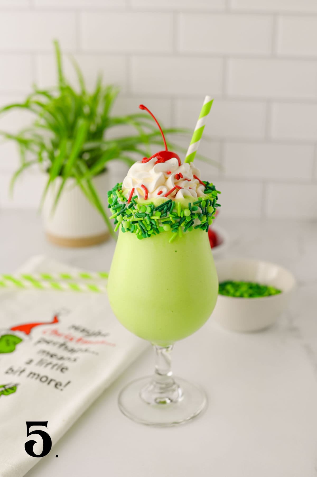 How to Make a Grinch Milkshake Step 5
