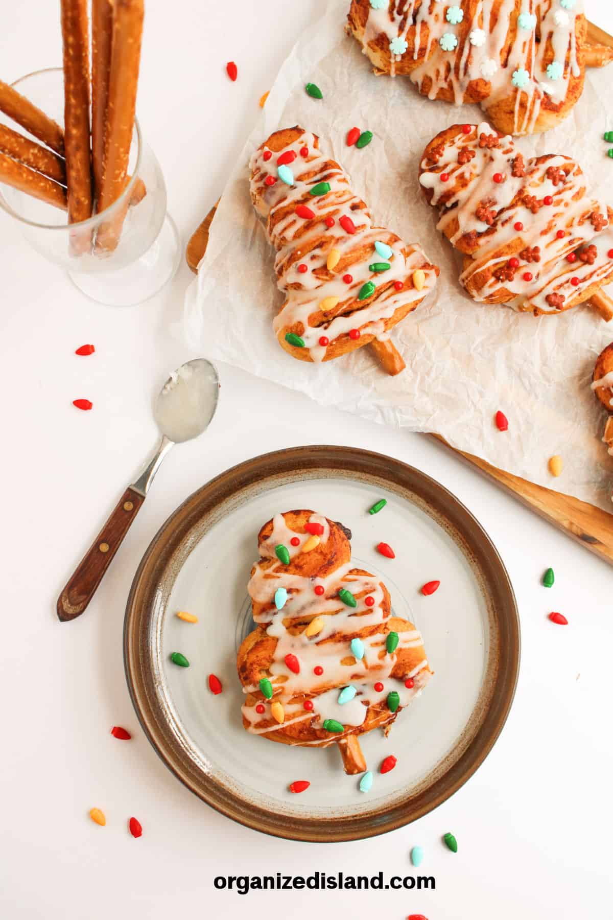 Quick Christmas Tree Cinnamon Rolls