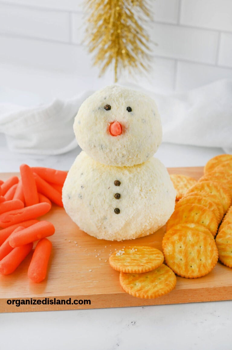 Snowman Cheese Ball