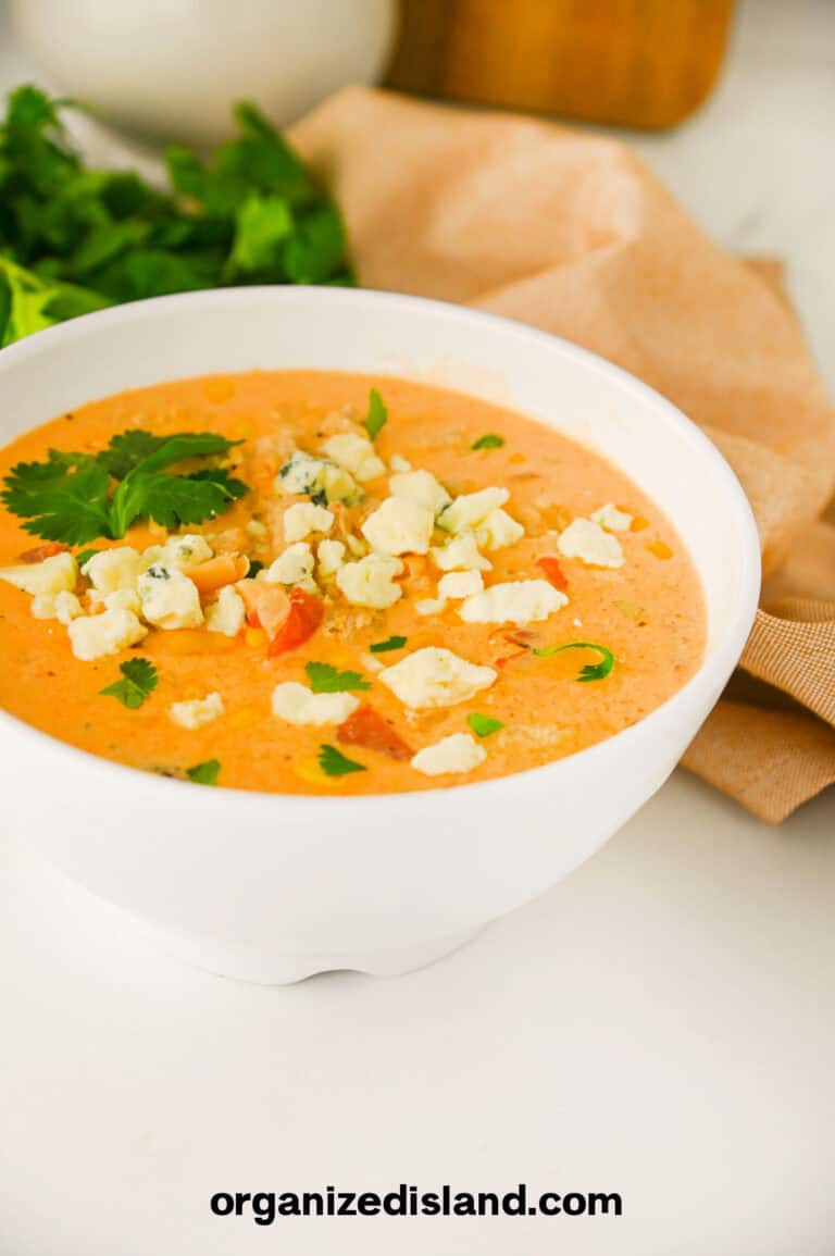 Easy Crock Pot Buffalo Chicken Chili