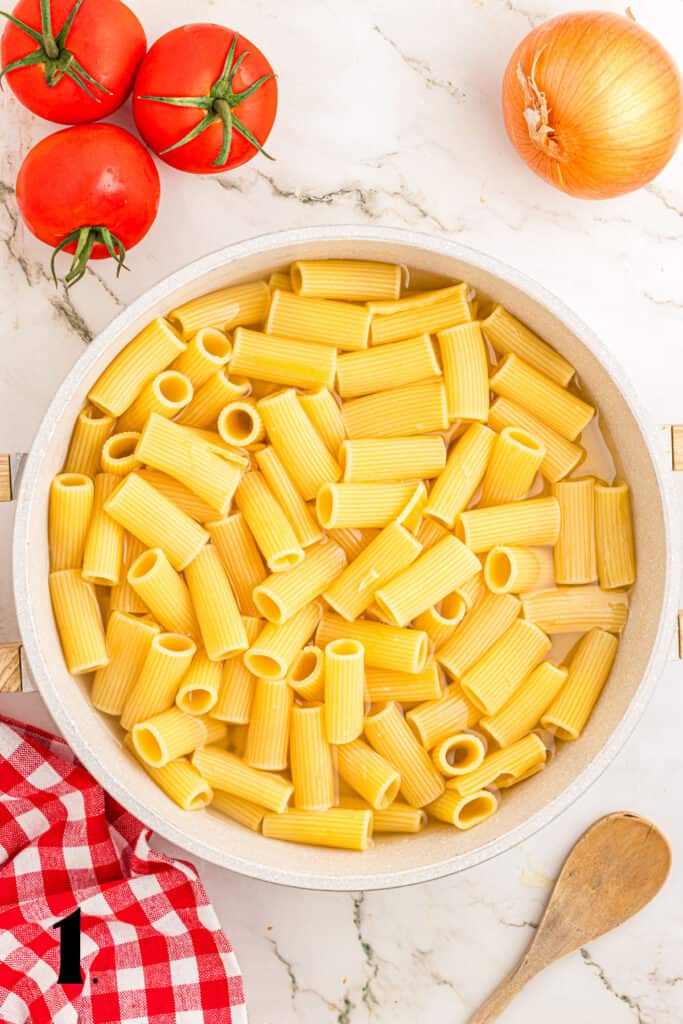 Easy Rigatoni alla Vodka Recipe - Organized Island