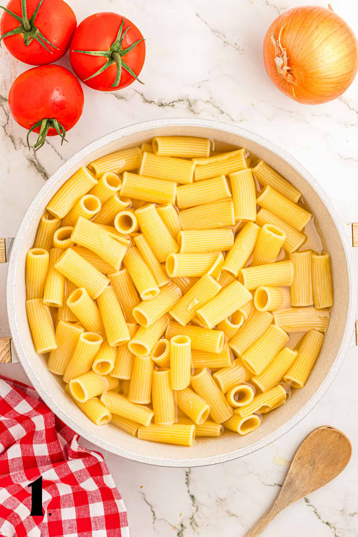 How to Make Pasta alla Vodka Step 1