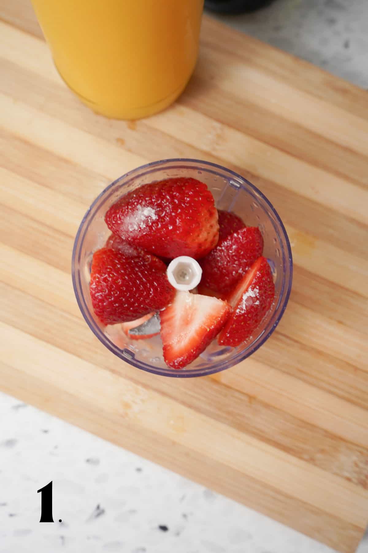 How to Make a Strawberry Mimosa Step 1