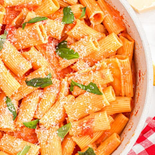 Simple Pasta alla Vodka.