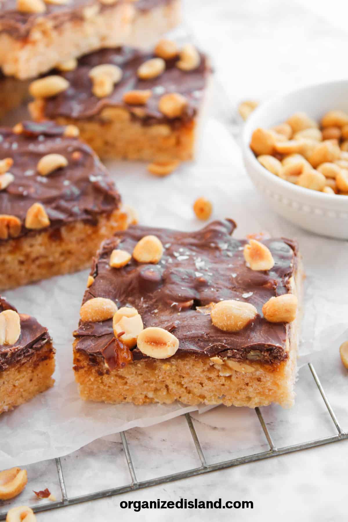 Delicious Snickers Rice Krispie Treats