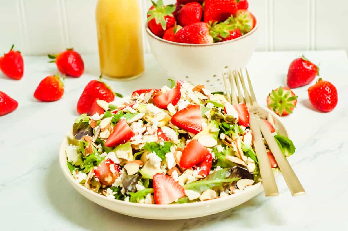 Quick trawberry Almond Salad